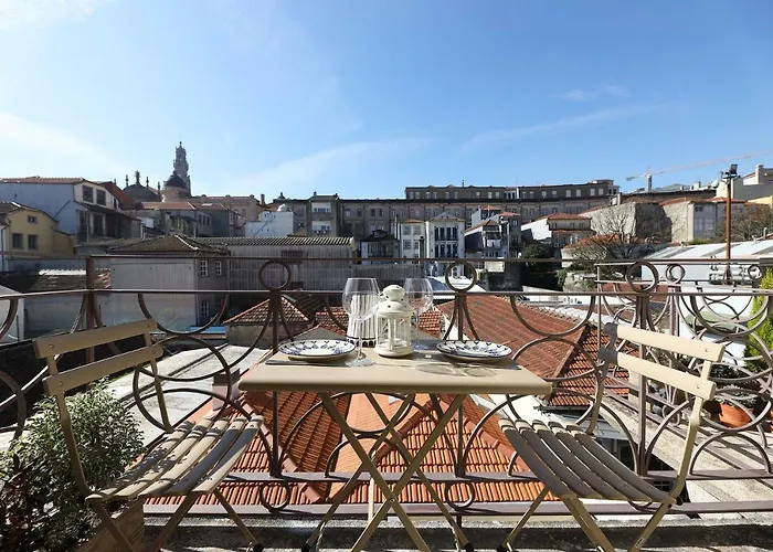 Flh Almada Cozy With View * פורטו